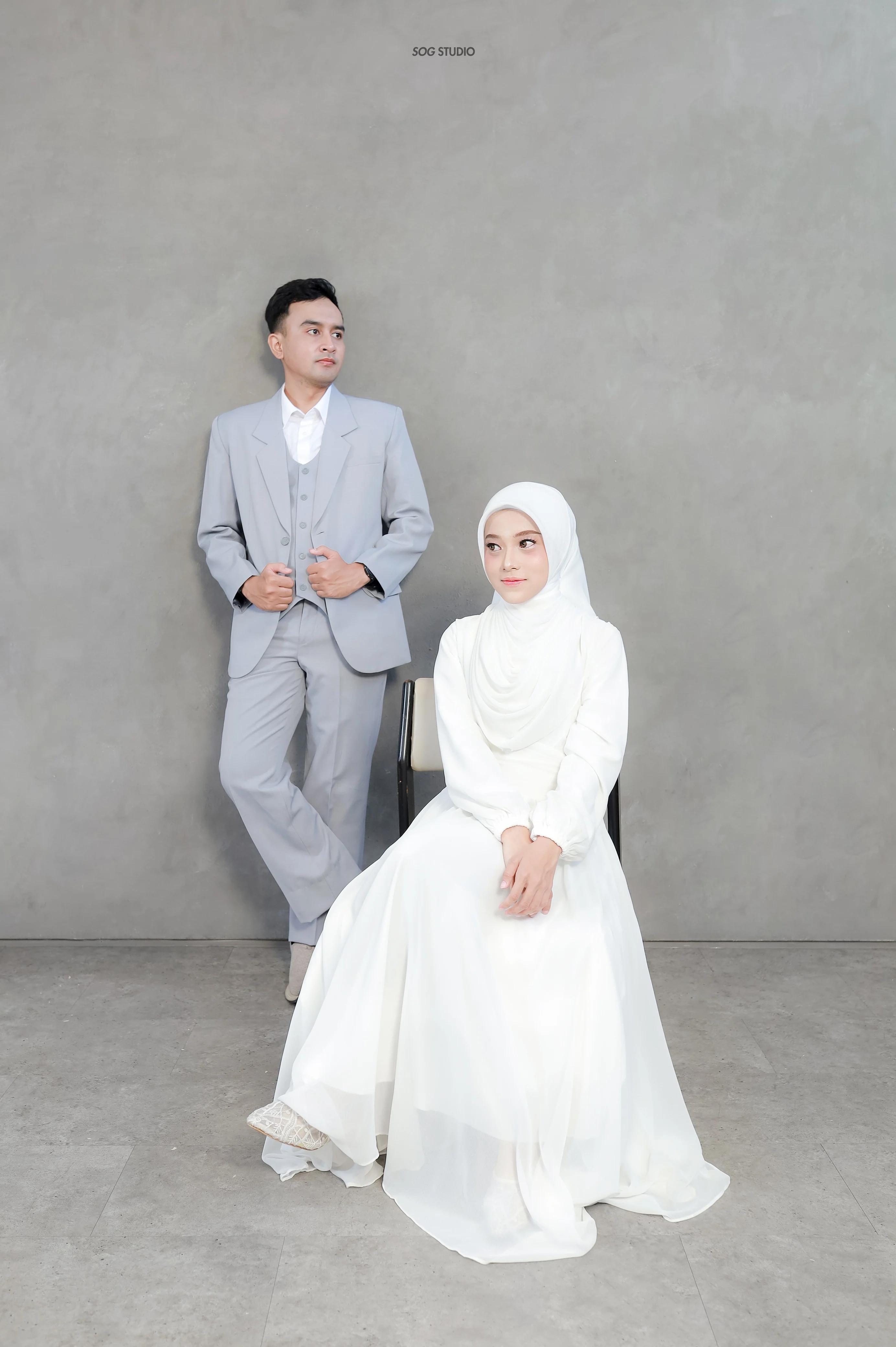 Aprilia dan Dimas dalam sesi foto prewedding